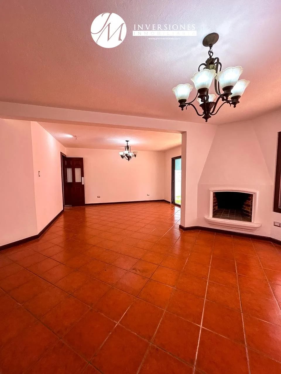 Casa en Renta de 3 dormitrorios en Santa Catarina Pinula — Casa en Alquiler en San José Pinula, Guatemala, Ciudad — foto 1 de 10