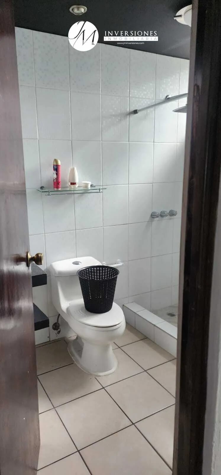 Casa en Renta de 5 dormitorios en Ciudad San Cristobal zona 8 de mixco — Casa en Alquiler en Zona 8 Mixco, Guatemala, Ciudad — foto 14 de 17
