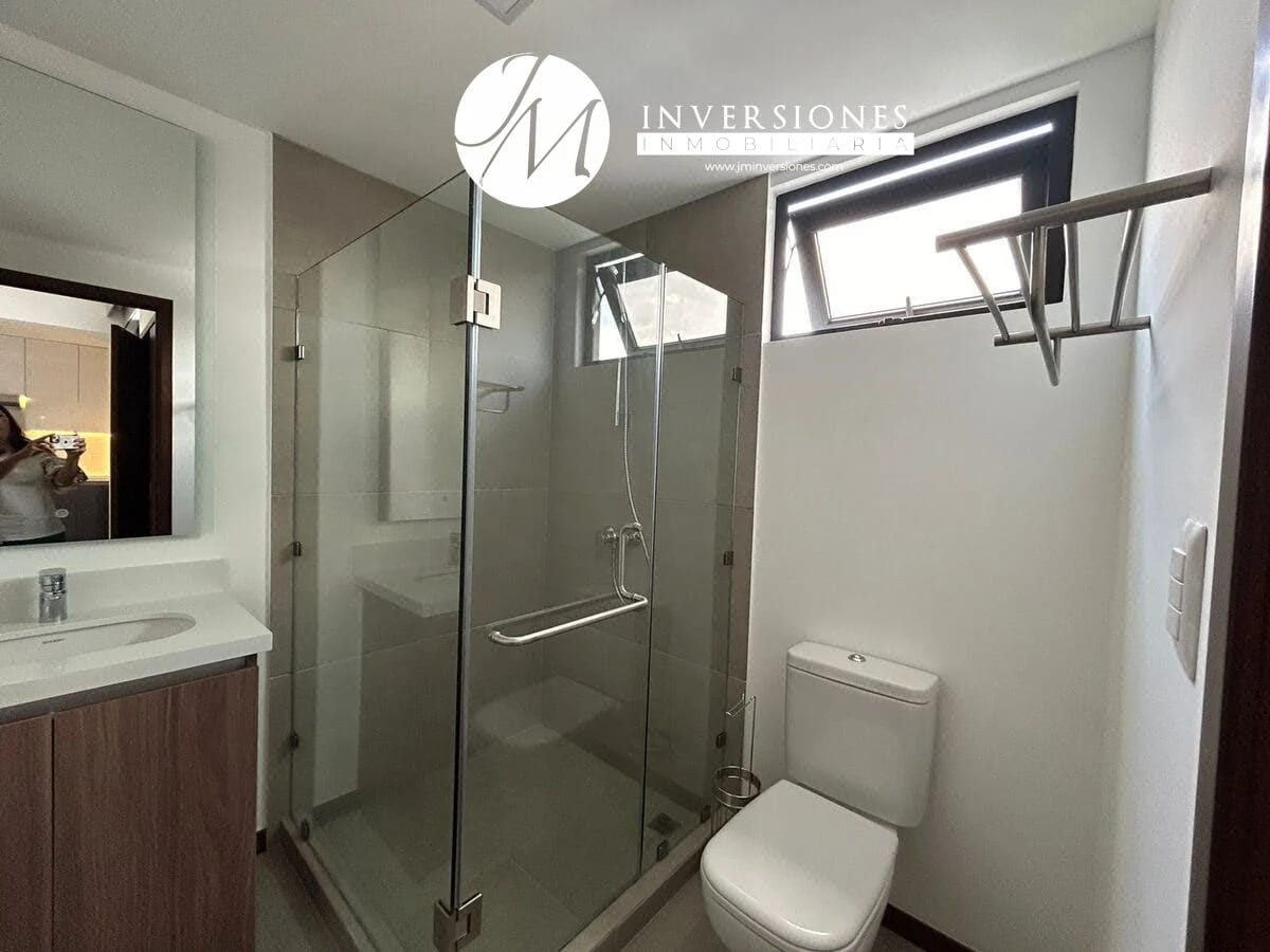 Apartamento amueblado nuevo en renta en zona 10 — Apartamento en Alquiler en Zona 10, Guatemala, Ciudad — foto 5 de 15