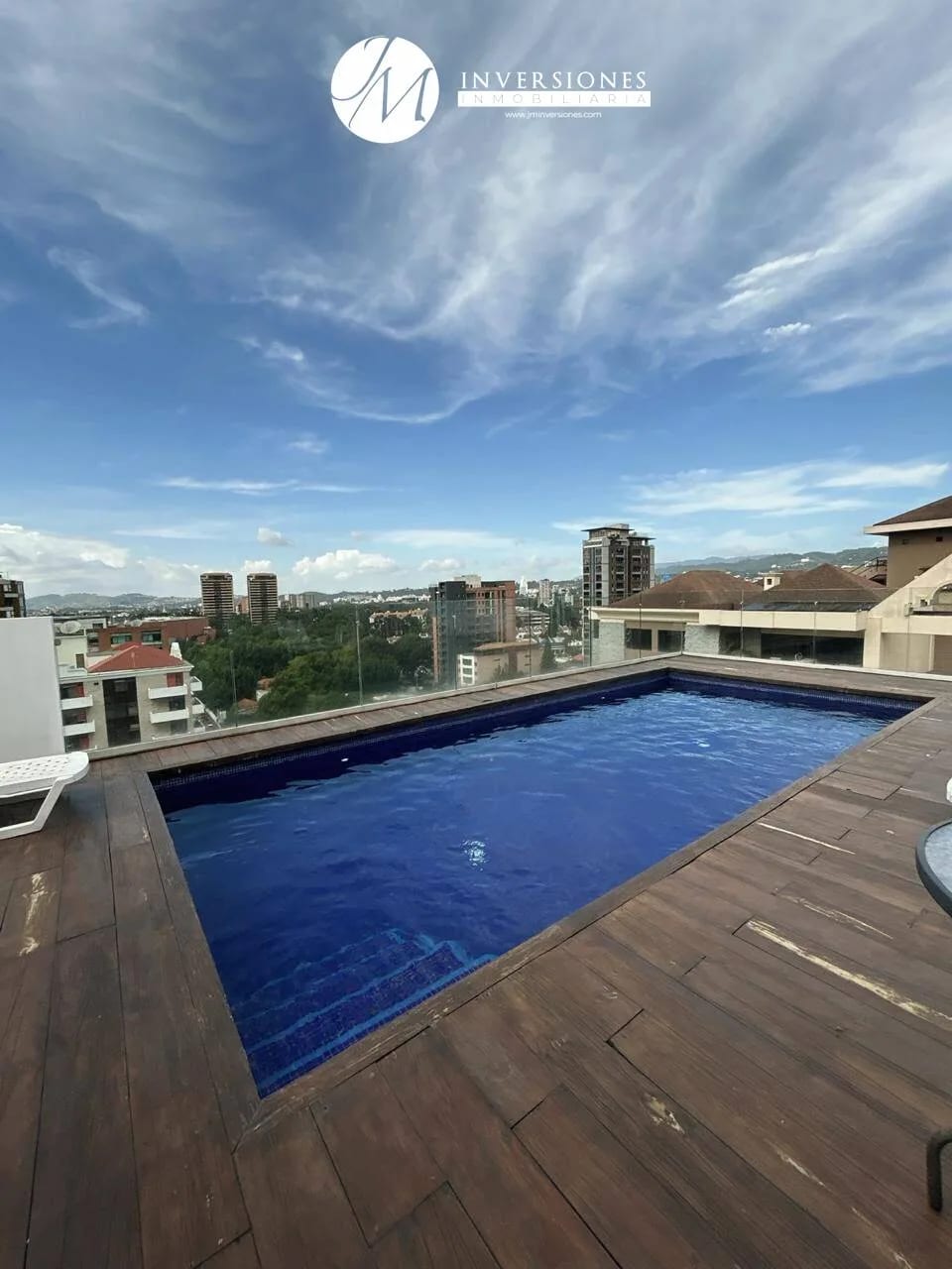 Apartamento en Renta Amueblado en zona 10 — Apartamento en Alquiler en Zona 10, Guatemala, Ciudad — foto 11 de 13