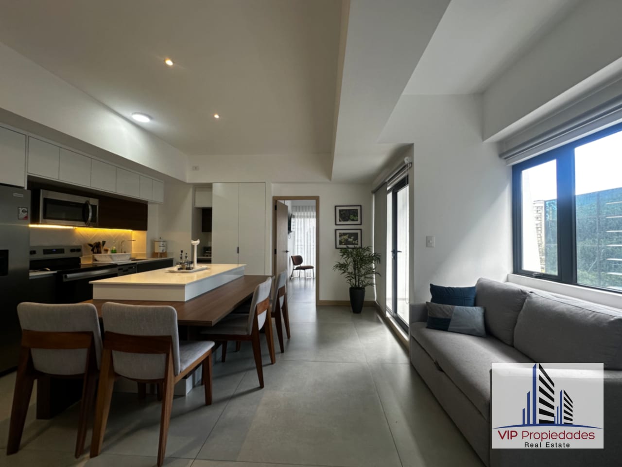 BONADIEZ, Z.10, apartamento amueblado en alquiler — Apartamento en Alquiler en Bonadiez, Zona 10, Guatemala, Ciudad — foto 12 de 14