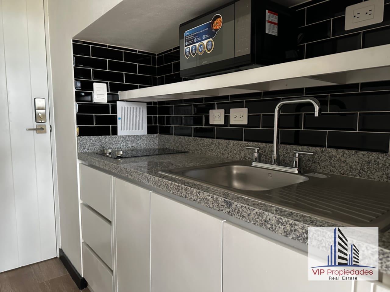 Lofts en alquiler, zona 10 — Apartamento en Alquiler en Urban Loft, Zona 10, Guatemala, Ciudad — foto 1 de 9