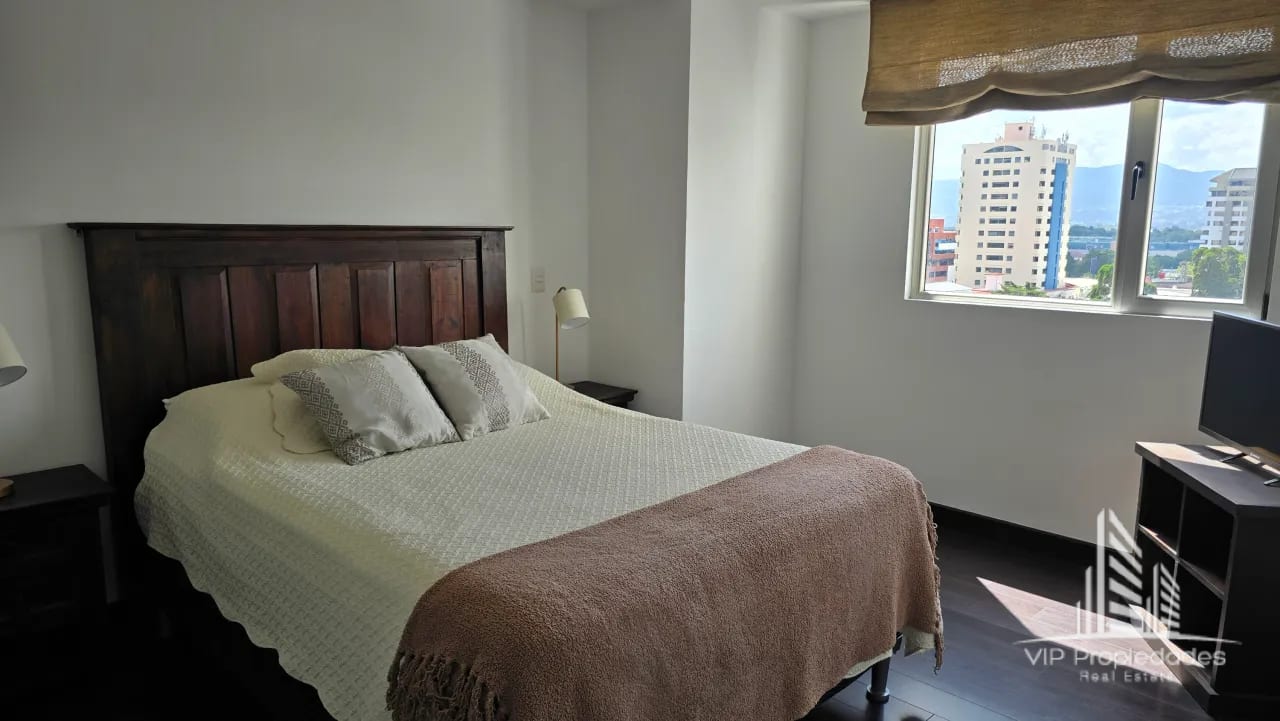 Apartamento amueblado en alquiler, Zona 14 — Apartamento en Alquiler en Catania, Zona 14, Guatemala, Ciudad — foto 10 de 13