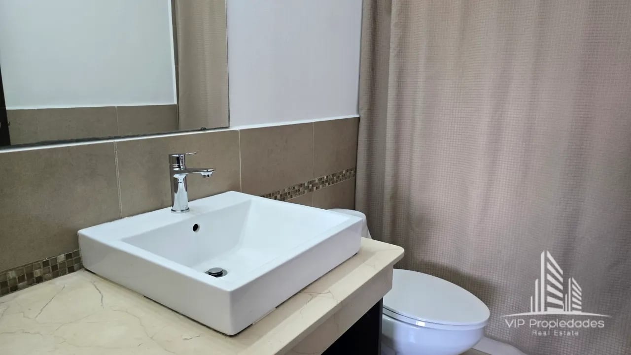 Apartamento amueblado en alquiler, Zona 14 — Apartamento en Alquiler en Catania, Zona 14, Guatemala, Ciudad — foto 11 de 13