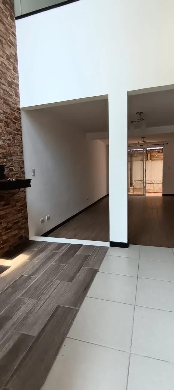 Casa en Renta Villas del Pinar San Cristobal — Casa en Alquiler en Pinares de San Cristobal, Zona 8 Mixco, Guatemala, Ciudad — foto 4 de 17
