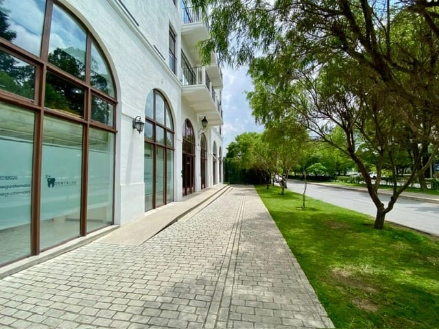 PRECIOSA Y AMPLIA OFICINA EN VENTA LIRIOS DE CAYALA II — Oficina en Venta en Lirios de Cayalá II, Zona 16, Guatemala, Ciudad — foto 5 de 17