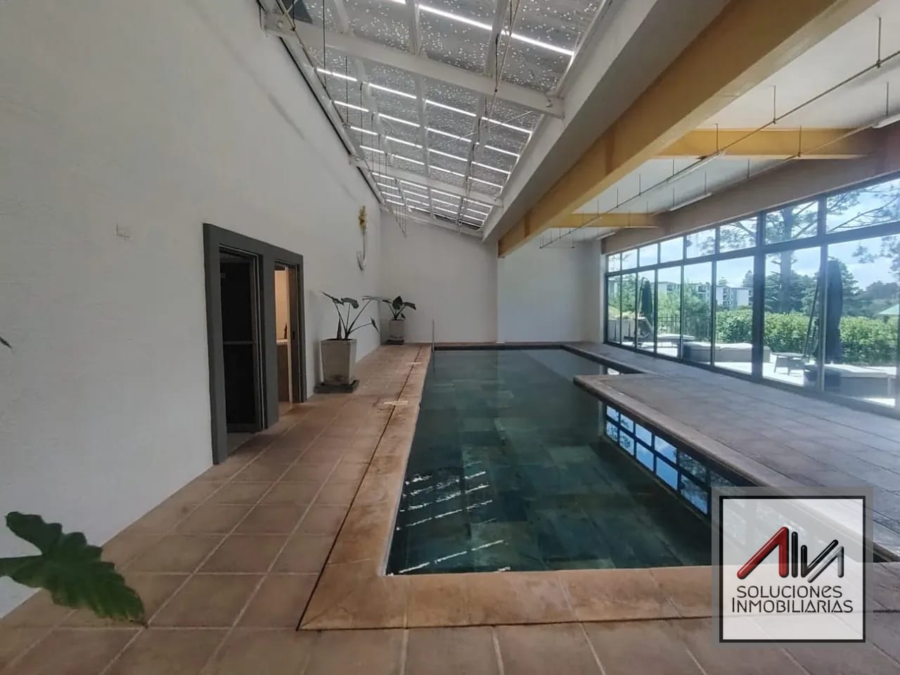 Piscina — Vendo Casa en Condominio La Serena de Arrazola, Fraijanes, Guatemala — Casa en Venta en Carretera a El Salvador, Guatemala, Ciudad — foto 16 de 17