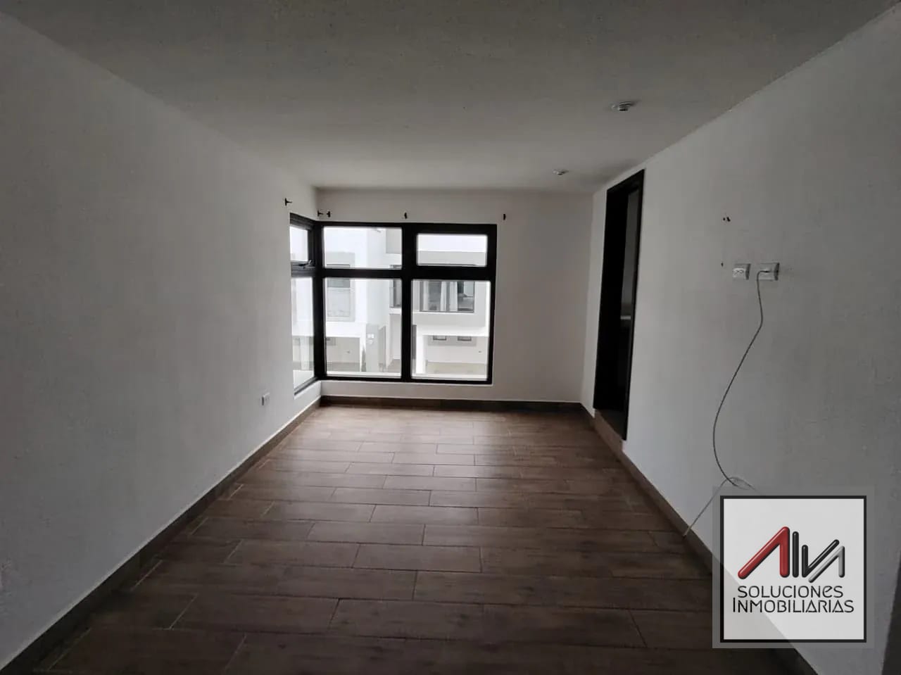 Dormitorio master — Vendo Casa en Condominio La Serena de Arrazola, Fraijanes, Guatemala — Casa en Venta en Carretera a El Salvador, Guatemala, Ciudad — foto 9 de 17