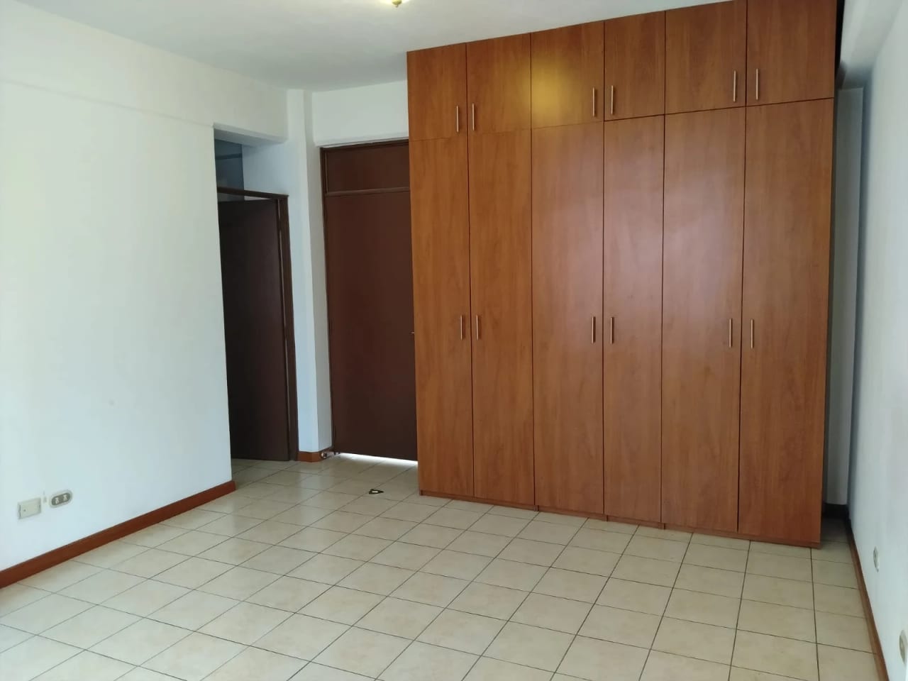 Apartamento Convista zona 15 — Apartamento en Alquiler en San Lázaro, Zona 15, Guatemala, Ciudad — foto 9 de 14