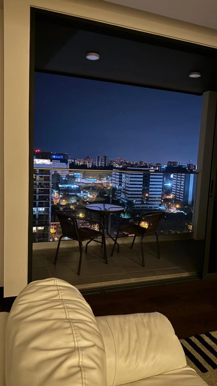 Apartamento de Lujo en zona 10 — Apartamento en Alquiler en Zona 10, Guatemala, Ciudad — foto 3 de 10