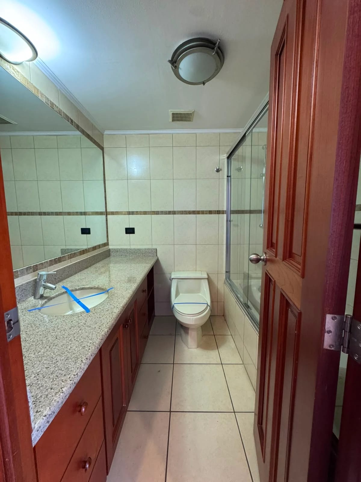 Apartamento de Lujo en zona 14 — Apartamento en Alquiler en Zona 14, Guatemala, Ciudad — foto 2 de 17