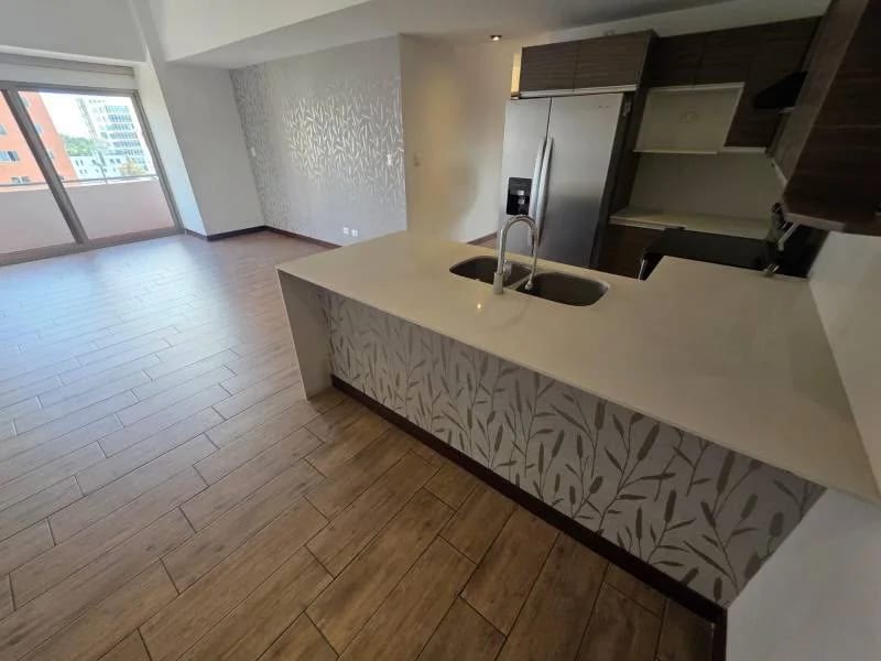 Apartamento de lujo en zona 10 — Apartamento en Alquiler en Zona 10, Guatemala, Ciudad — foto 8 de 9