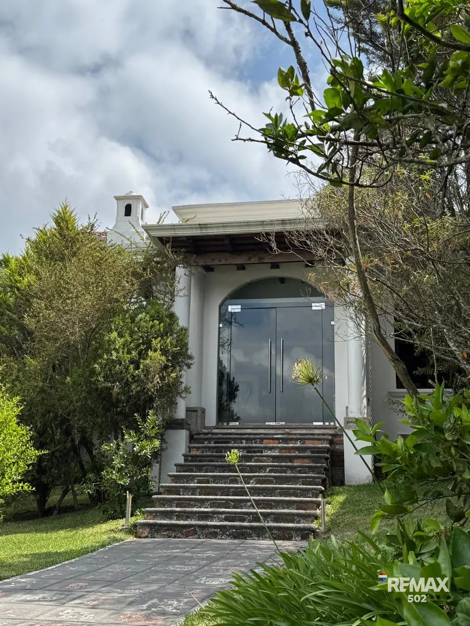 Espectacular casa en Los Diamantes (CAES) — Apartamento en Venta en km 16-20, Carretera a El Salvador, Guatemala, Ciudad — foto 1 de 10