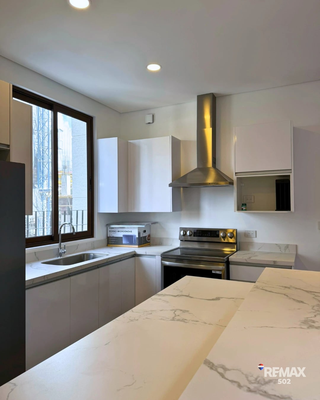 Espectacular Apartamento en Cayalá — Apartamento en Alquiler en Zona 16, Guatemala, Ciudad — foto 2 de 10