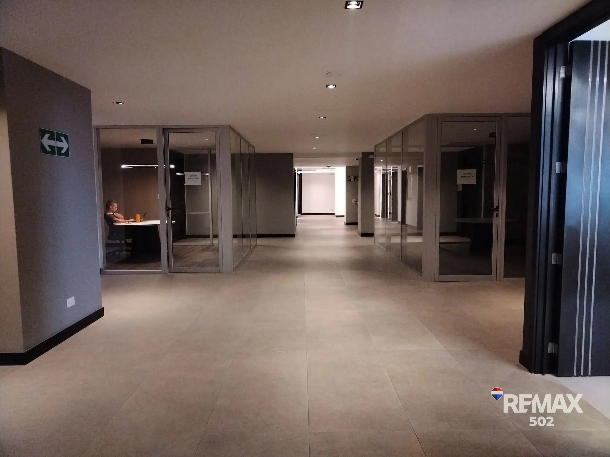Clínica en Renta en Edificio Vasanta zona 10. — Clínica en Venta en Vasanta, Zona 10, Guatemala, Ciudad — foto 6 de 7