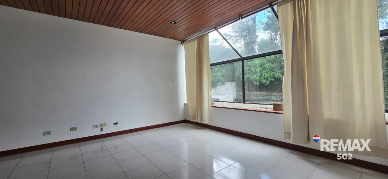 Espectacular Casa en El Socorro — Casa en Alquiler en El Socorro, Carretera a El Salvador, Guatemala, Ciudad — foto 13 de 15