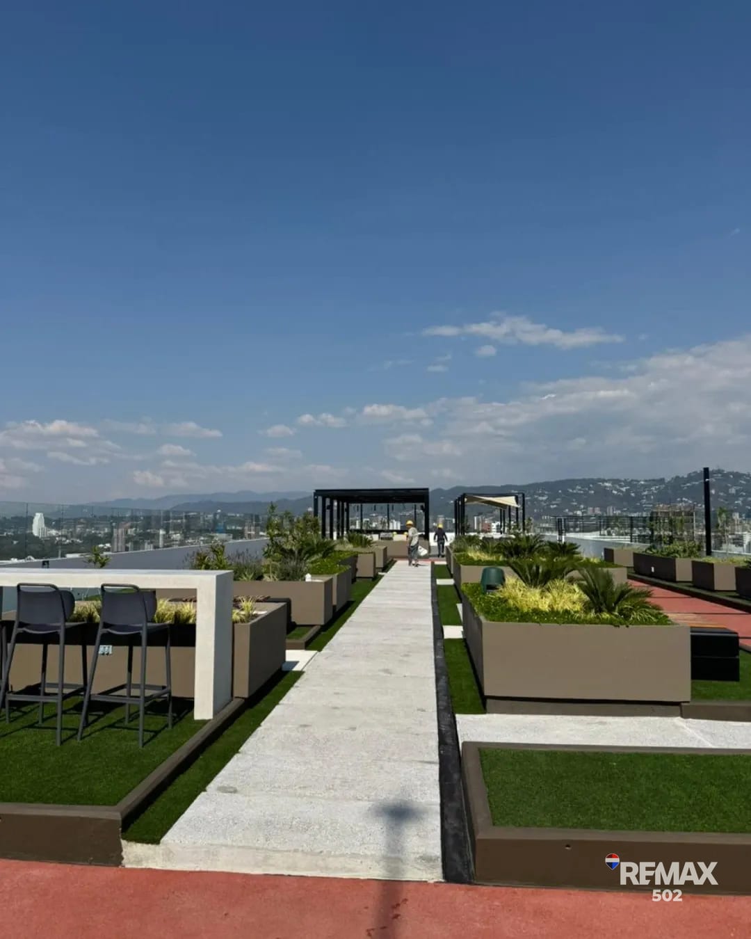 Espectacular Apartamento en Zona 10 — Apartamento en Alquiler en Atarah, Zona 10, Guatemala, Ciudad — foto 2 de 8