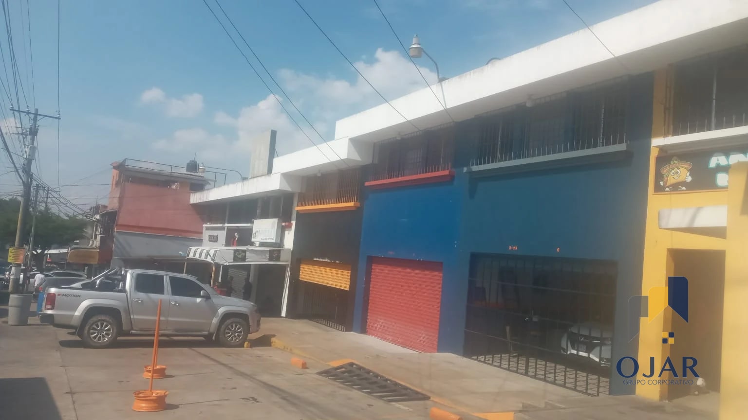 PLAZA COMERCIAL EN VENTA EN ZONA 3 DE MIXCO, NUEVA MONTSERRAT — Local en Venta en Nueva Montserrat, Zona 3 Mixco, Guatemala, Ciudad — foto 2 de 3