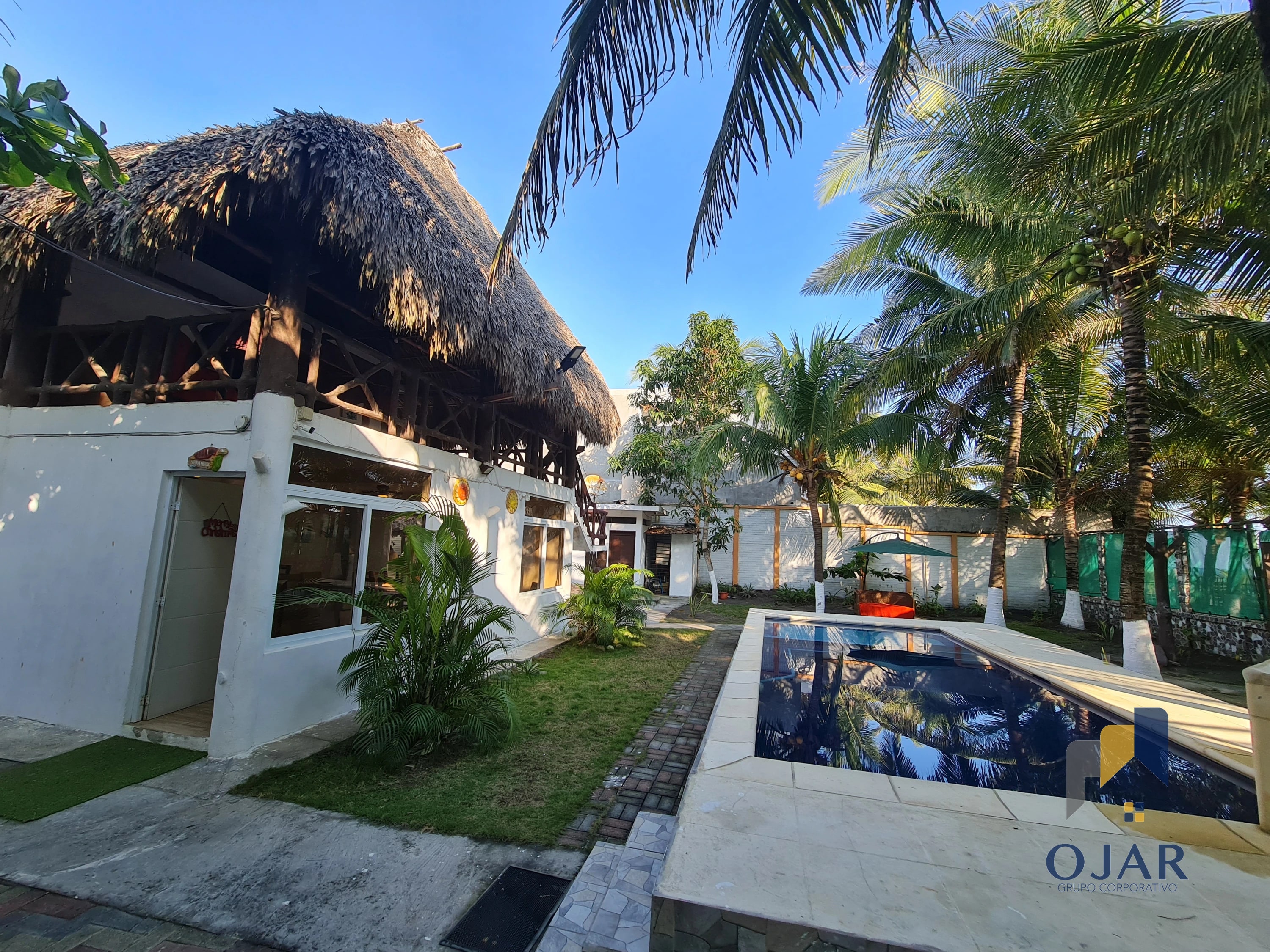 CASA FRENTE A LA PLAYA EN VENTA EN SIPACATE ESCUINTLA / AMUEBLADA — Casa vacacional en Venta en Sipacate, Escuintla — foto 2 de 13