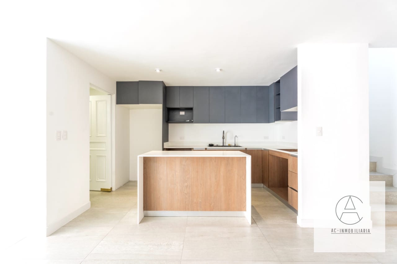 Casa en venta completamente remodelada. Condominio Los Cipreses — Casa en Venta en Zona 10, Guatemala, Ciudad — foto 4 de 17