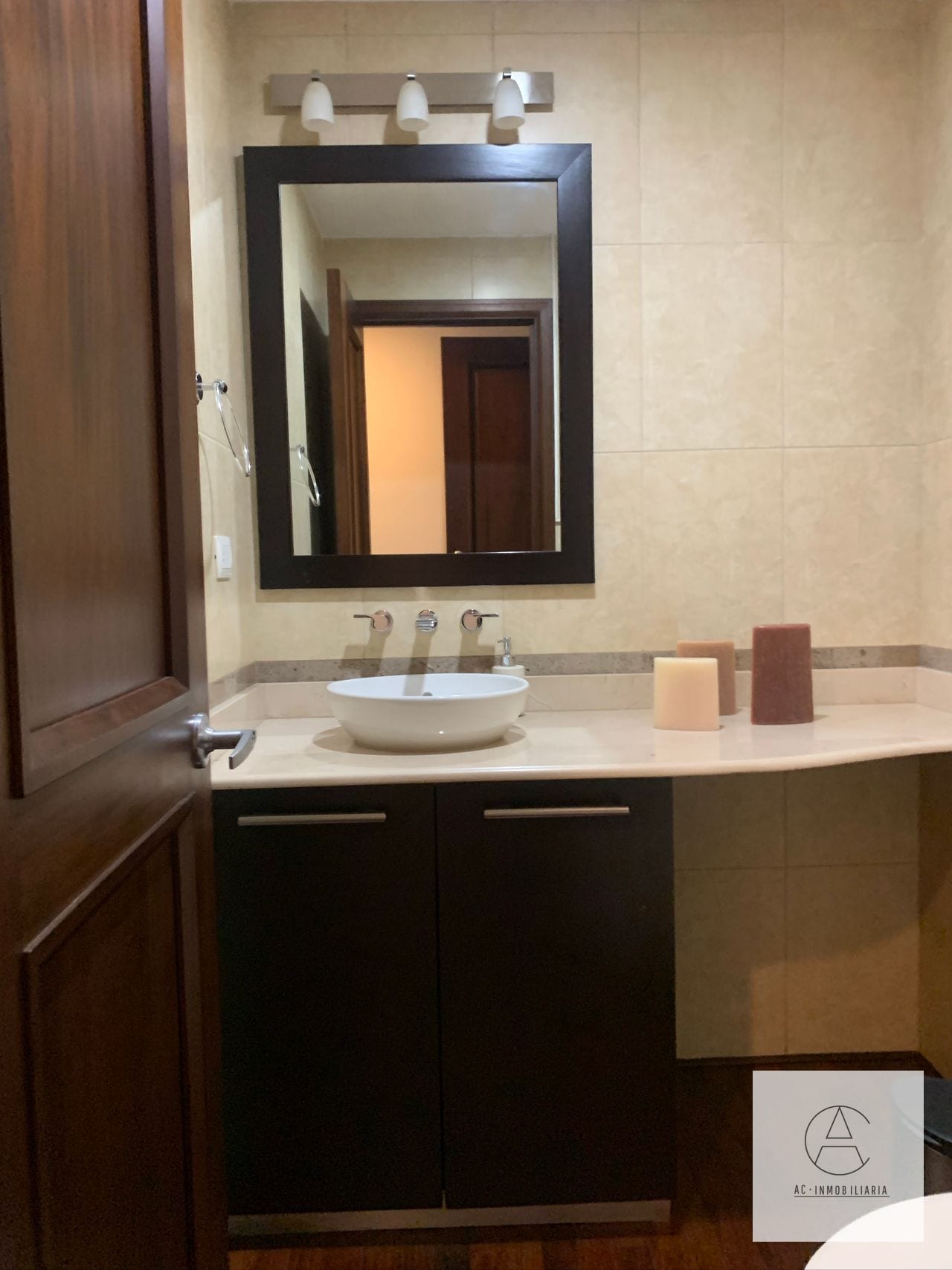 Apto. Amueblado en Renta. Edificio Santa Maria, zona 10 — Apartamento en Alquiler en Santa María, Zona 10, Guatemala, Ciudad — foto 7 de 14