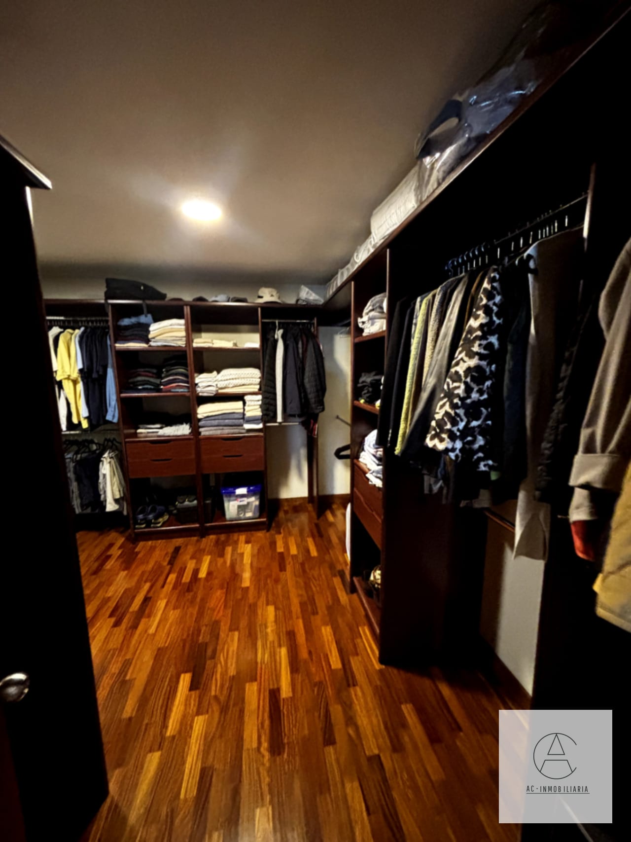 Apartamento de nivel completo en venta, zona 14 — Apartamento en Venta en Akoya, Zona 14, Guatemala, Ciudad — foto 15 de 17