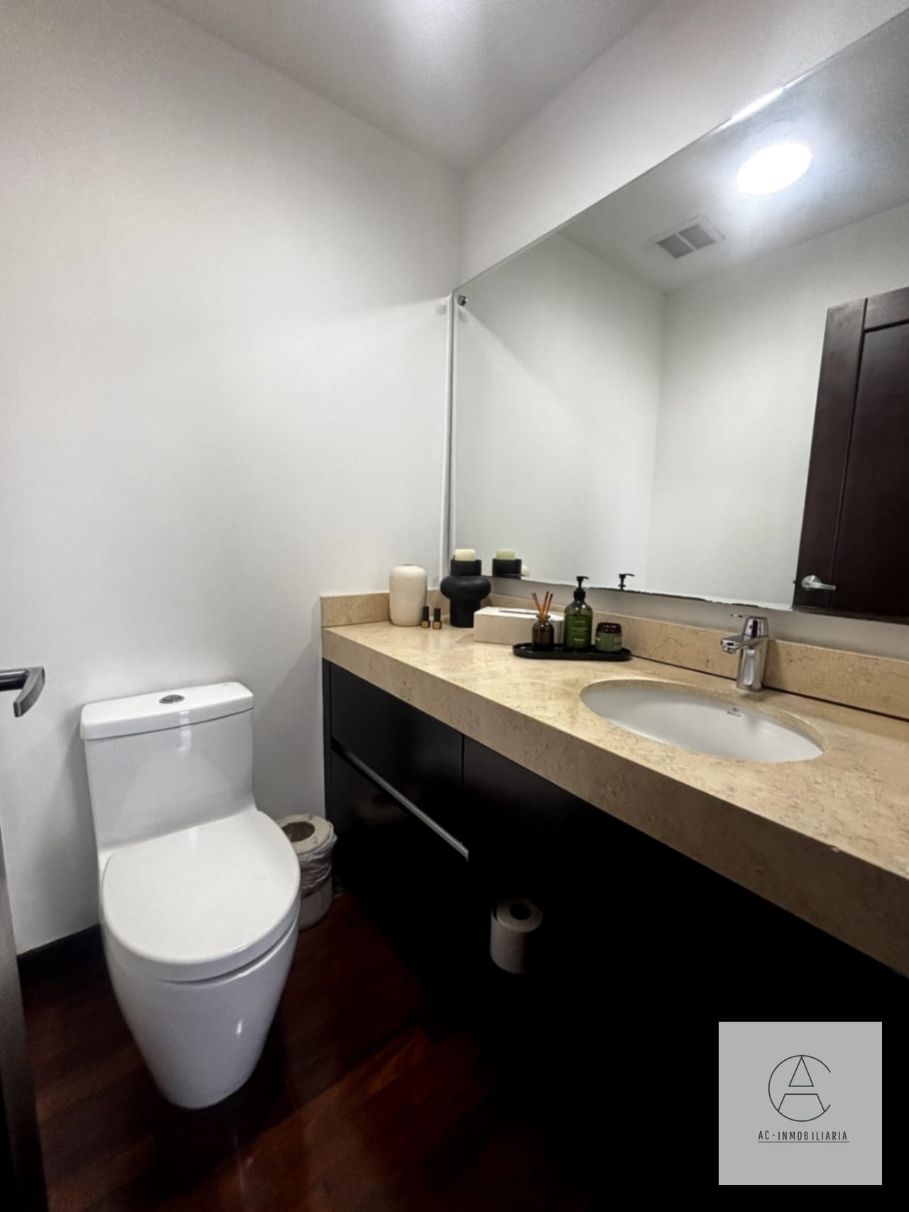 Apartamento en renta en Lantana — Apartamento en Alquiler en Lantana, Zona 14, Guatemala, Ciudad — foto 6 de 9