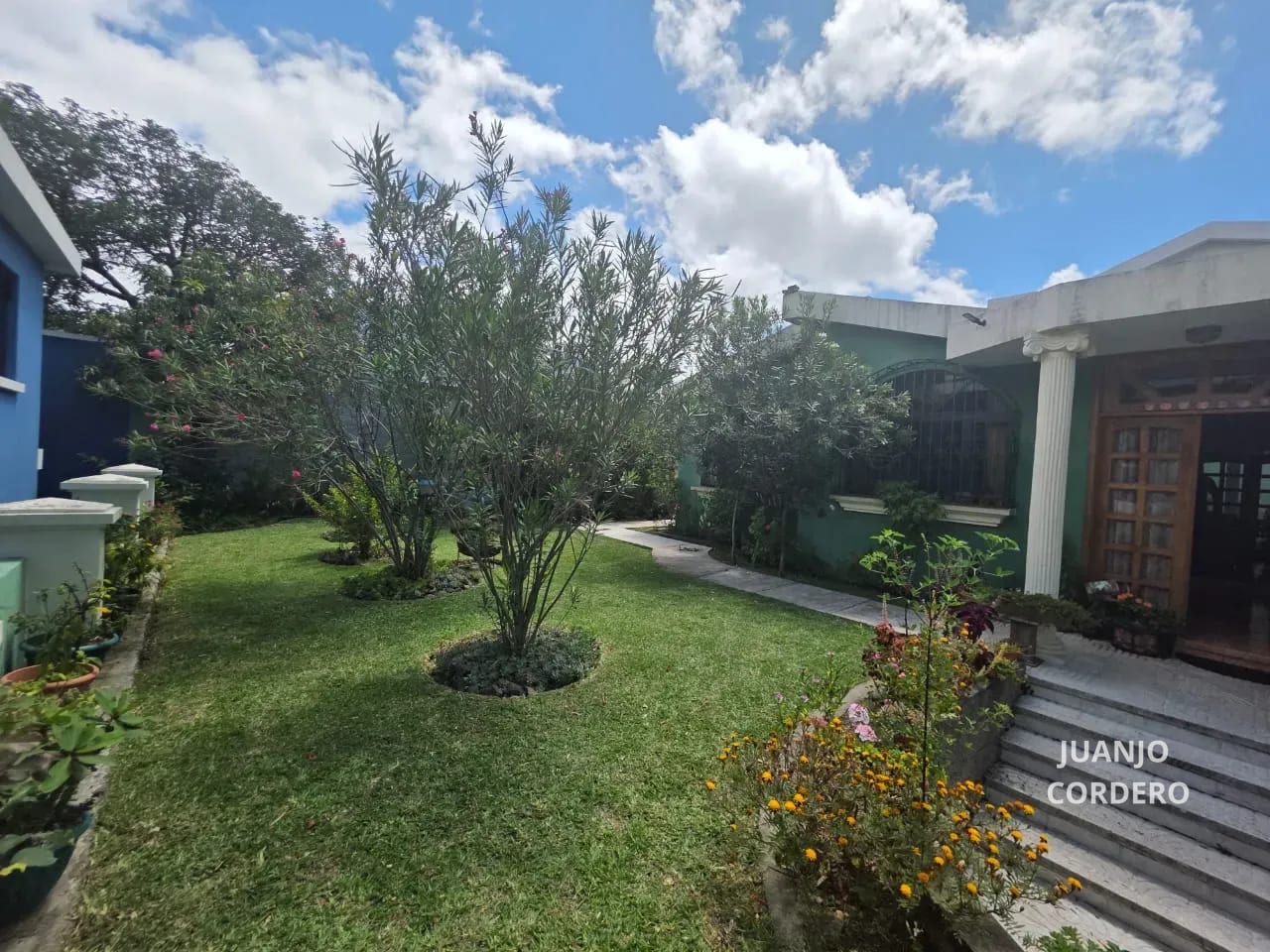 ¡Amplia Casa en Venta con 2 Apartamentos Independientes! Condominio La Arboleda, San Cristóbal — Casa en Venta en Zona 8 Mixco, Guatemala, Ciudad — foto 5 de 12
