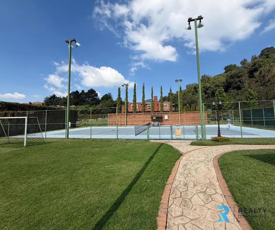 VENDO Casa Colinas Castel, Km. 18.5 CAES — Casa en Venta en Colinas de Castel, Carretera a El Salvador, Guatemala, Ciudad — foto 13 de 15