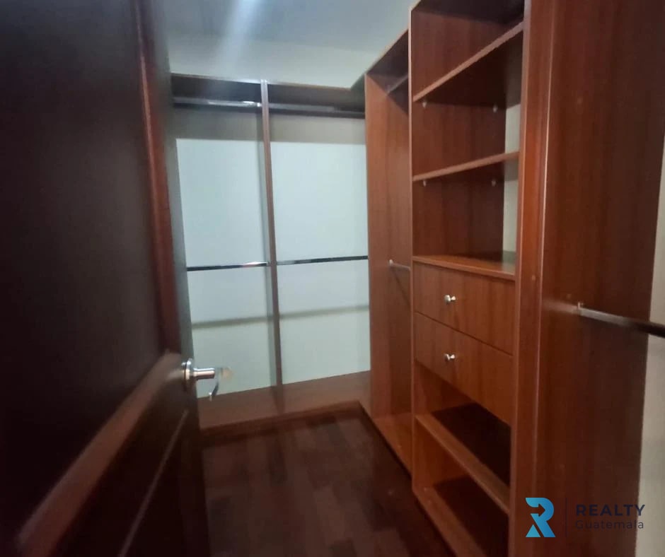 RENTO Apartamento Amueblado Edificio Santa María, zona 10 — Apartamento en Alquiler en Zona 10, Guatemala, Ciudad — foto 6 de 14