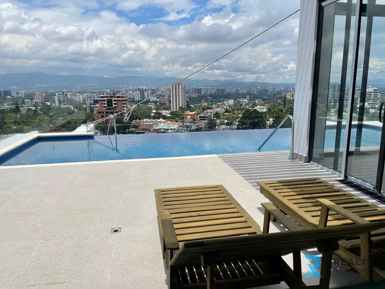 RENTO Apartamento Zona 15, Edificio Morea — Apartamento en Alquiler en Zona 14, Guatemala, Ciudad — foto 6 de 11