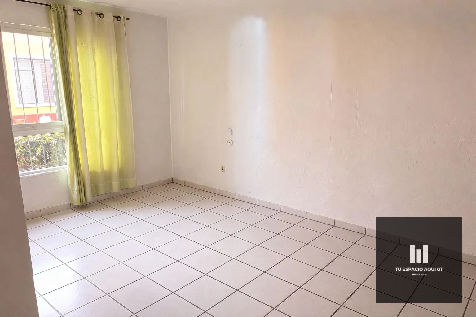 Linda Casa De un Nivel En Venta - San Cristóbal Mixco - 6