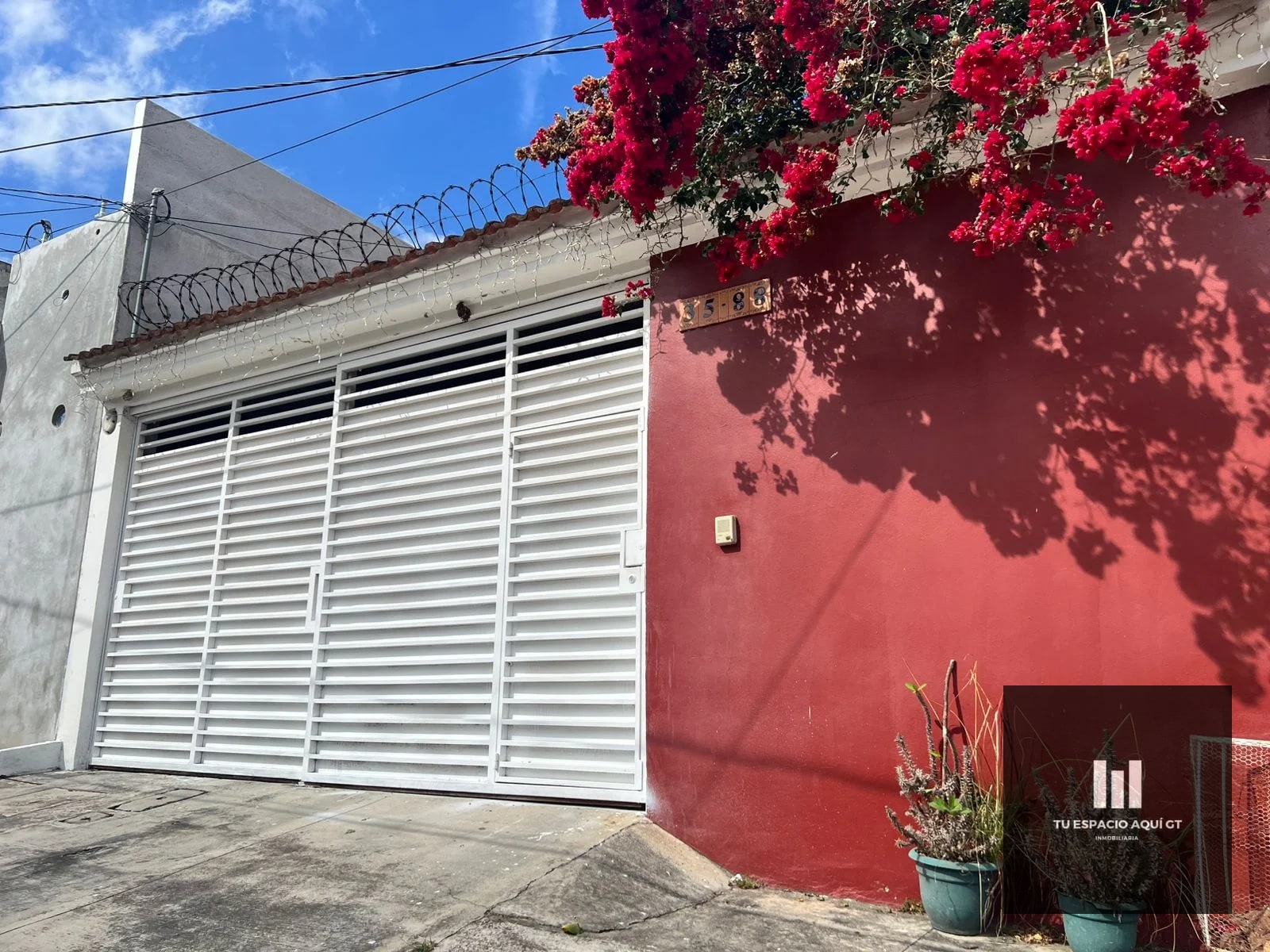 Casa En Venta - Hacienda Real Zona 16 - 1