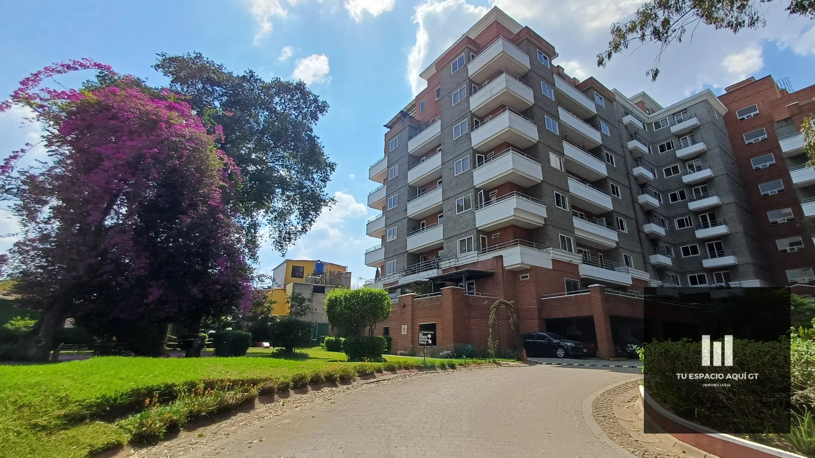 Apartamento Tipo Penthouse En Venta En Jardines De Floresta, Zona 7 — Apartamento en Venta en Jardines de la Floresta, Zona 7, Guatemala, Ciudad — foto 1 de 13