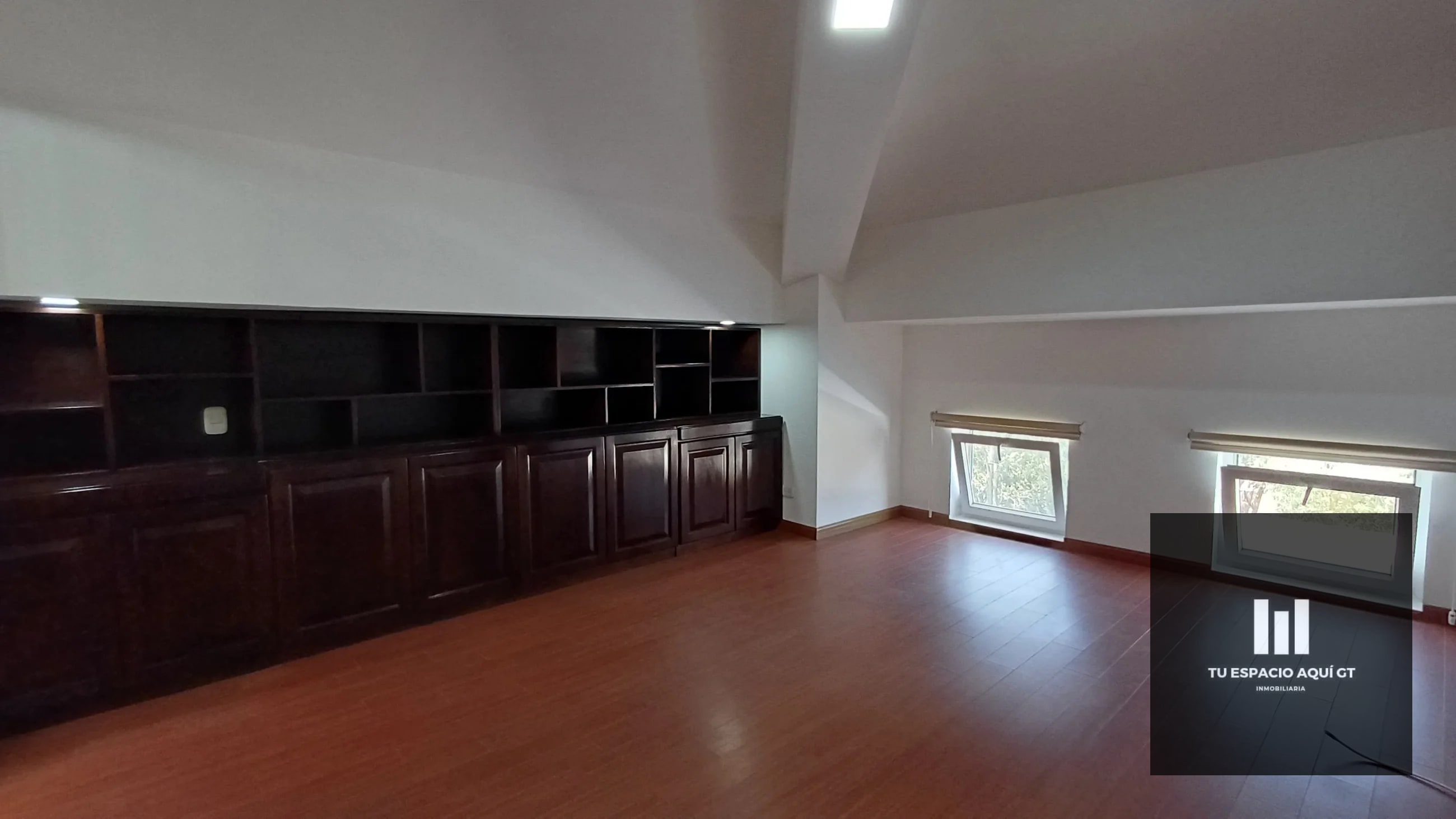 Apartamento Tipo Penthouse En Venta En Jardines De Floresta, Zona 7 — Apartamento en Venta en Jardines de la Floresta, Zona 7, Guatemala, Ciudad — foto 6 de 13