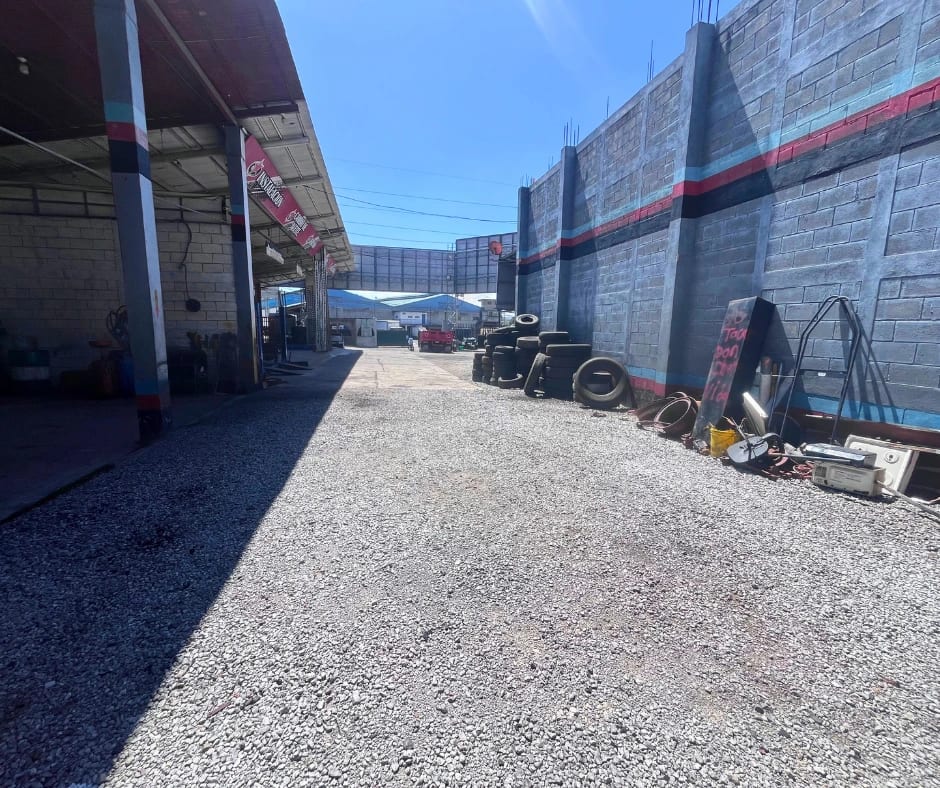 Bodega en Alquiler en Zona 6 de Mixco — Bodega / Ofibodega en Alquiler en Zona 6 Mixco, Guatemala, Ciudad — foto 4 de 12