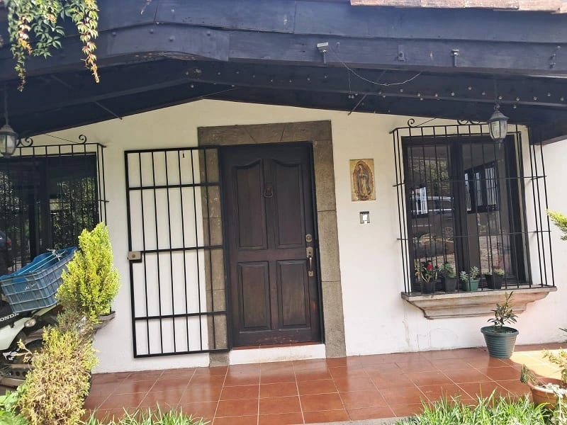 Venta de casa en Antigua San Pedro Las Huertas — Casa en Venta en San Pedro Las Huertas, Antigua, Sacatepéquez — foto 1 de 8