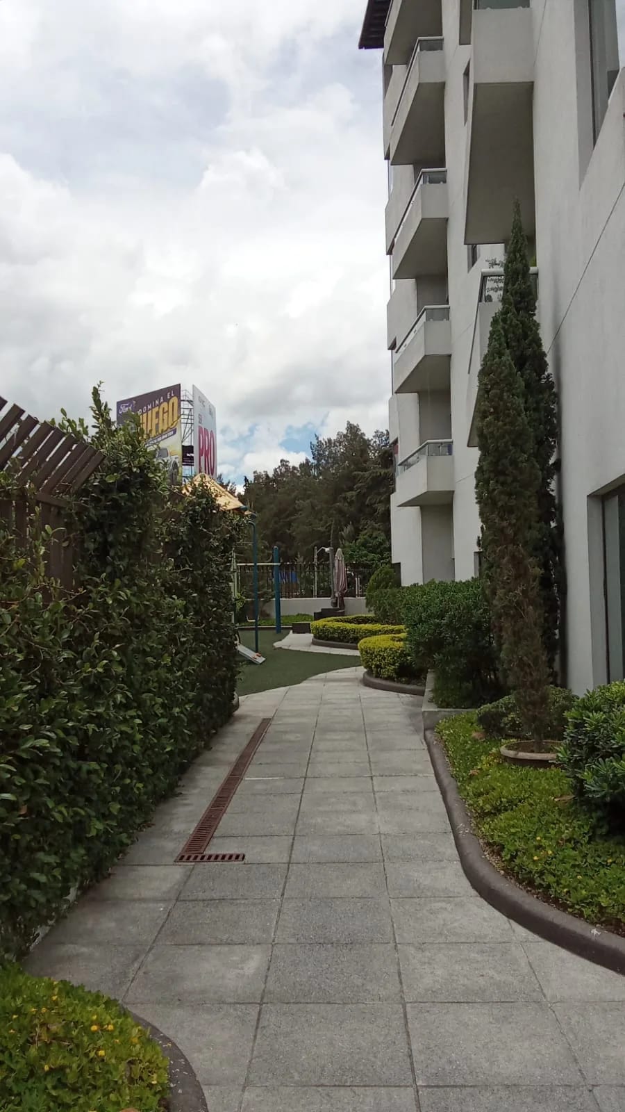 Alquiler de apartamento en zona 15 Edificio 360 de 3 dormitorios — Apartamento en Alquiler en Torre 360°, Zona 15, Guatemala, Ciudad — foto 1 de 16