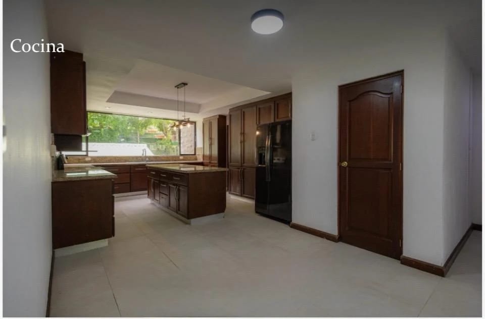 Venta de apartamento en Altos de Torreliana Km. 8.5 Carr. Salvador — Apartamento en Venta en Altos de Torreliana, Carretera a El Salvador, Guatemala, Ciudad — foto 8 de 15