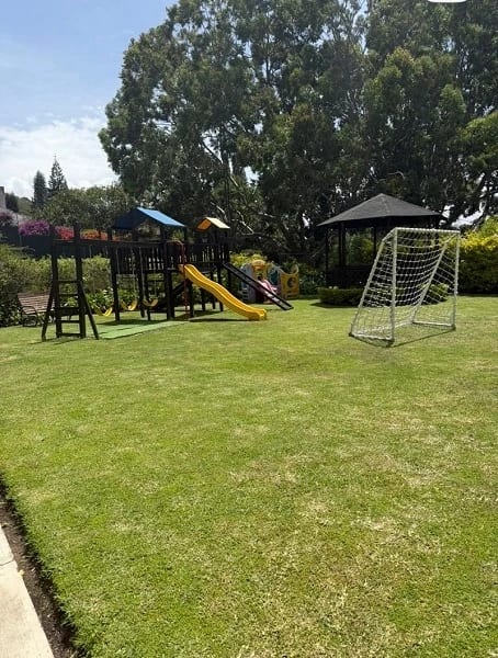 Venta de apartamento en Altos de Torreliana Km. 8.5 Carr. Salvador — Apartamento en Venta en Altos de Torreliana, Carretera a El Salvador, Guatemala, Ciudad — foto 15 de 15