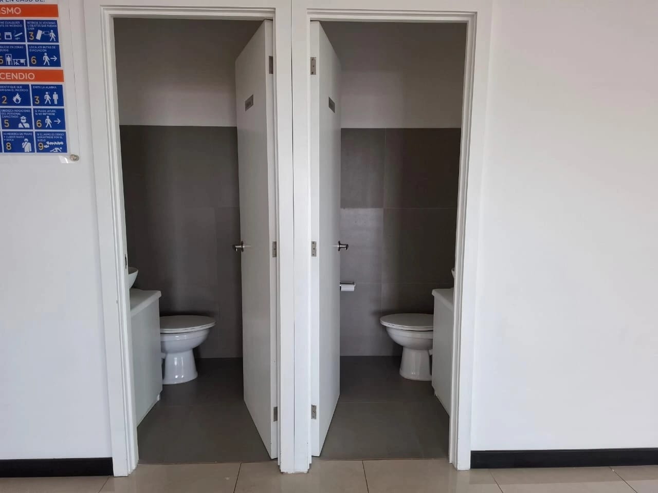 Alquiler de oficina en zona 13 Americas 10 con 279 Mt2. tabicada — Oficina en Alquiler en Américas 10, Zona 13, Guatemala, Ciudad — foto 11 de 11
