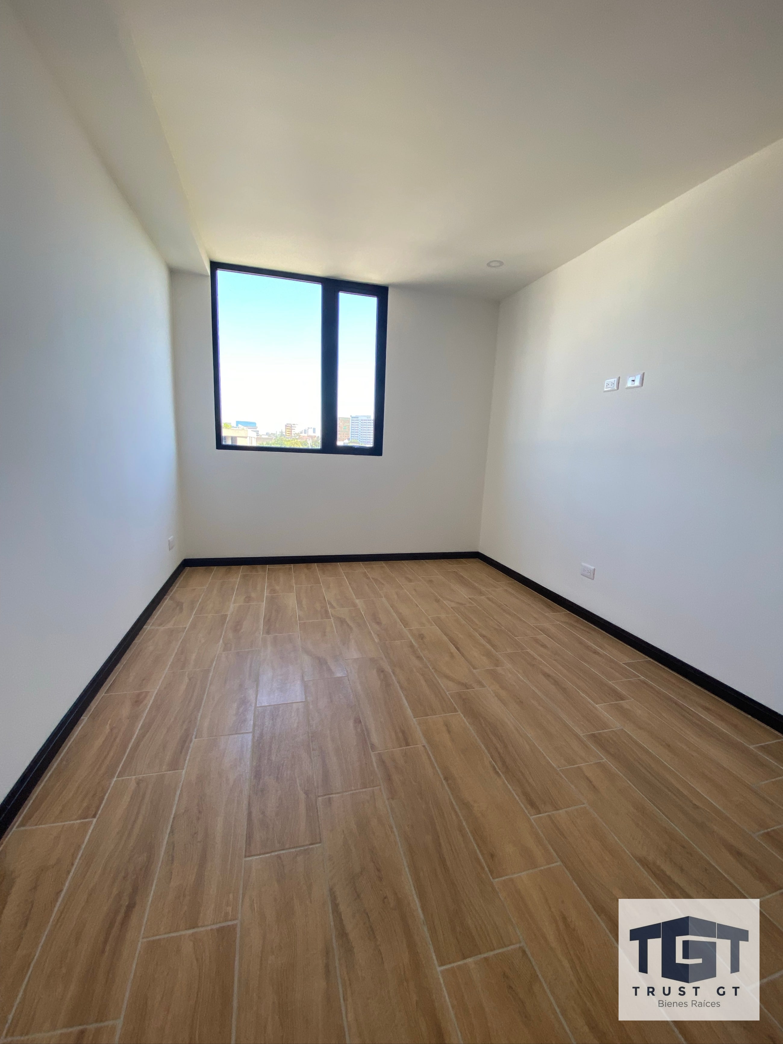 Apartamento en renta zona 13, Essenza — Apartamento en Alquiler en Zona 13, Guatemala, Ciudad — foto 2 de 9