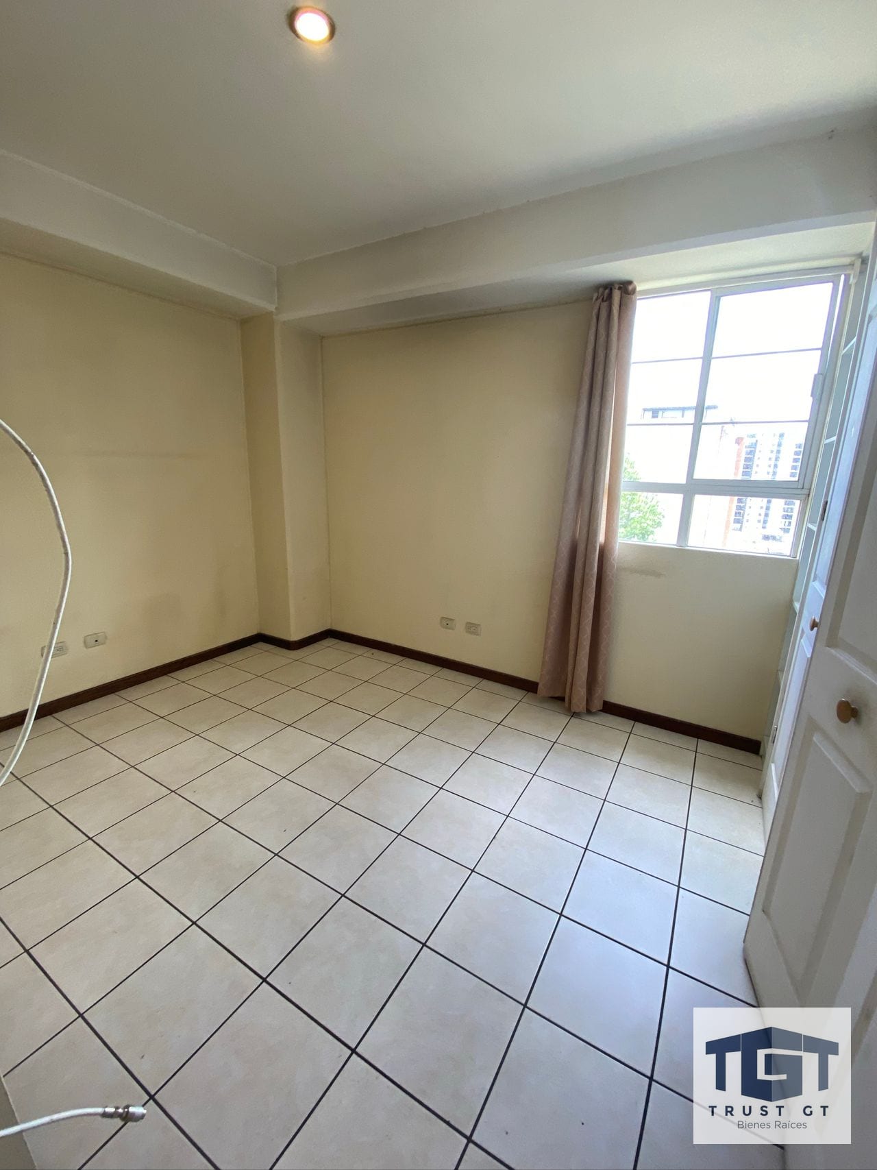 Apartamento en renta zona 16, Villas de San Isidro — Apartamento en Alquiler en Villas de San Isidro, Zona 16, Guatemala, Ciudad — foto 4 de 6