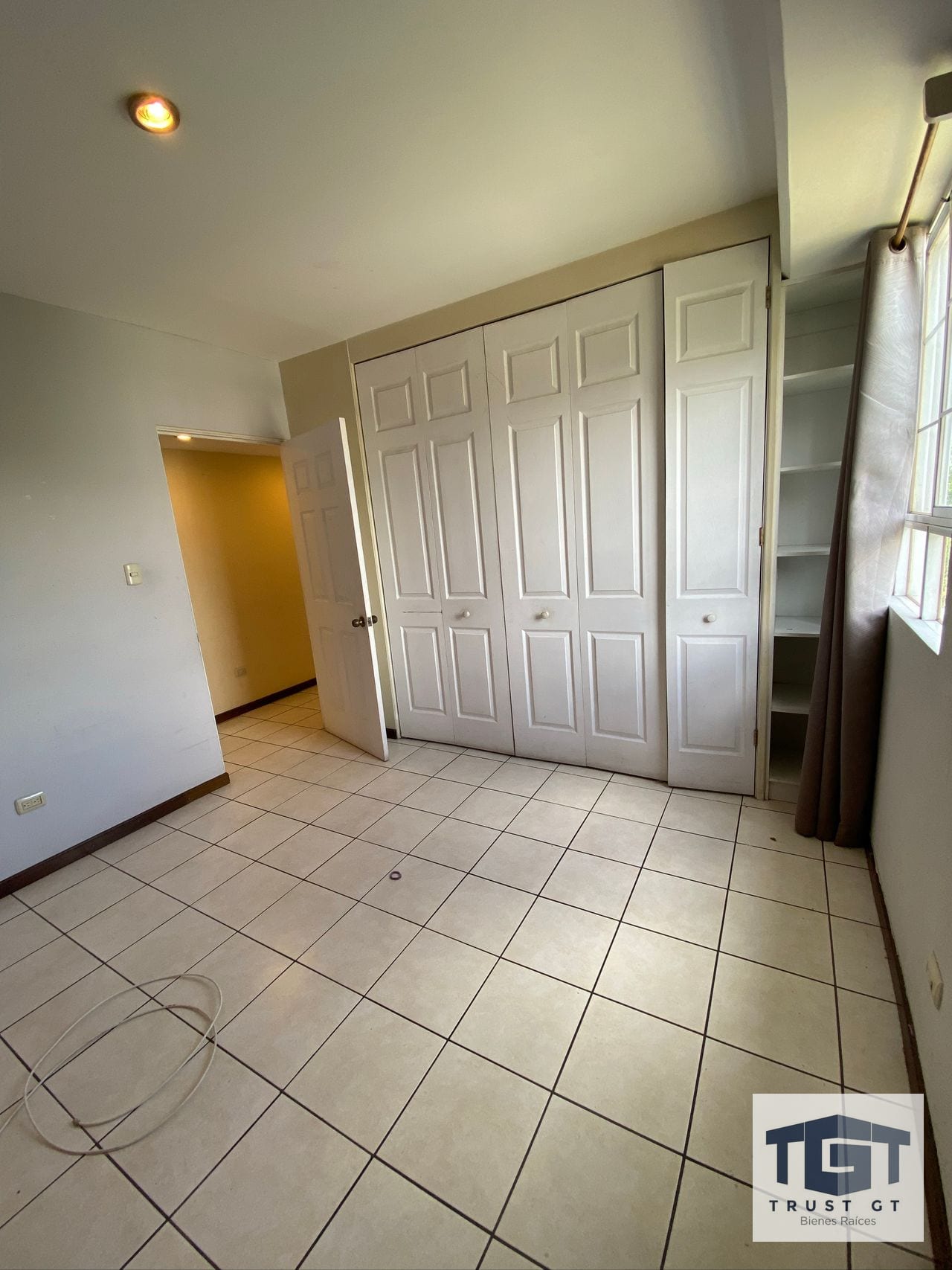 Apartamento en renta zona 16, Villas de San Isidro — Apartamento en Alquiler en Villas de San Isidro, Zona 16, Guatemala, Ciudad — foto 5 de 6
