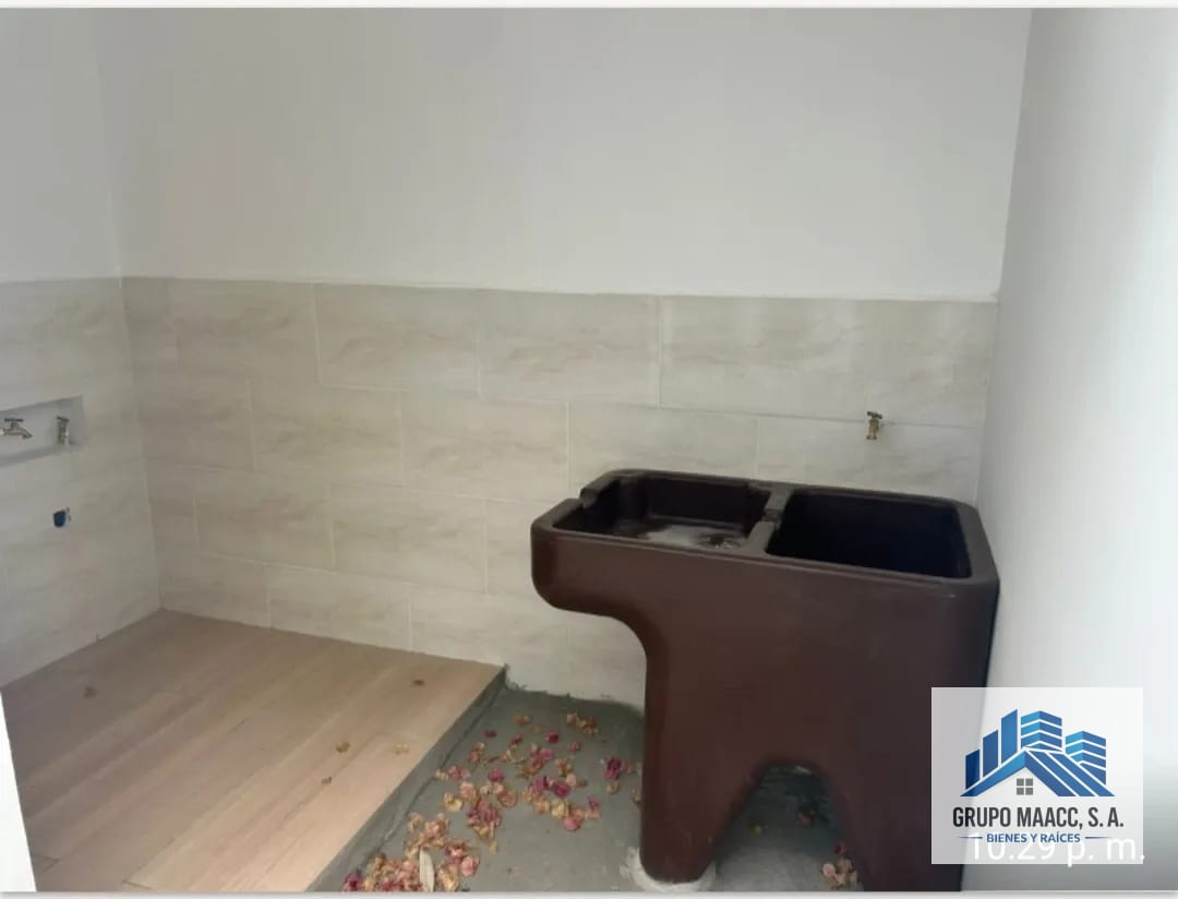 EN VENTA HERMOSA CASA ZONA 15 — Casa en Venta en Valles de Vista Hermosa, Zona 15, Guatemala, Ciudad — foto 6 de 17