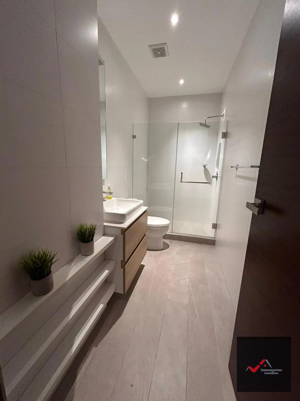 APARTAMENTO EN VENTA EDIFICIO VHISTA ZONA 15 — Apartamento en Venta en Vista Hermosa II, Zona 15, Guatemala, Ciudad — foto 9 de 17