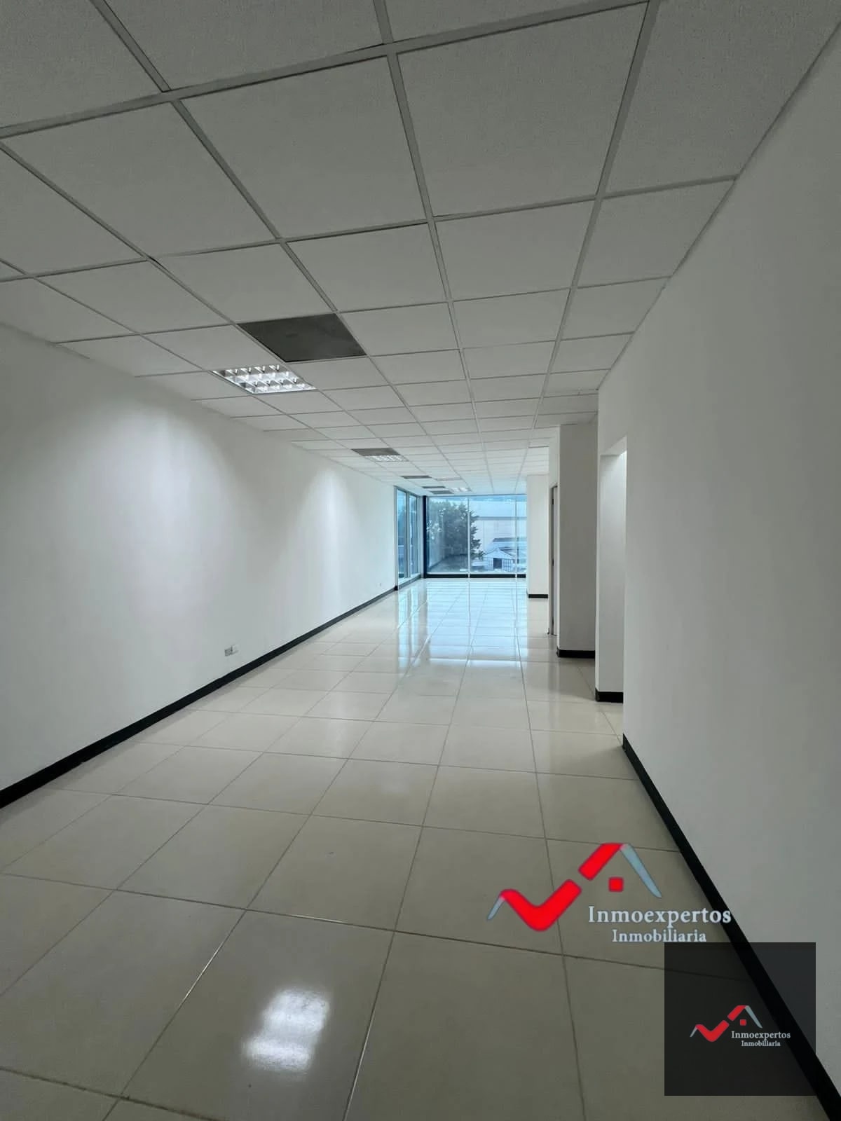 Oficina en Renta Zona Pradera, zona 10 — Oficina en Alquiler en Zona 10, Guatemala, Ciudad — foto 2 de 4