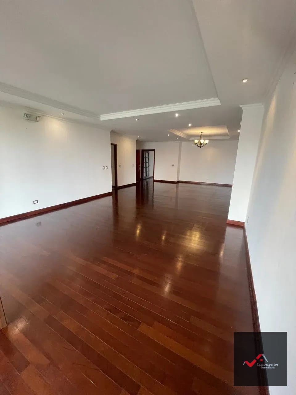 Apartamento en Renta, Zona 14 Edificio Tadeus — Apartamento en Alquiler en Tadeus, Zona 14, Guatemala, Ciudad — foto 16 de 17