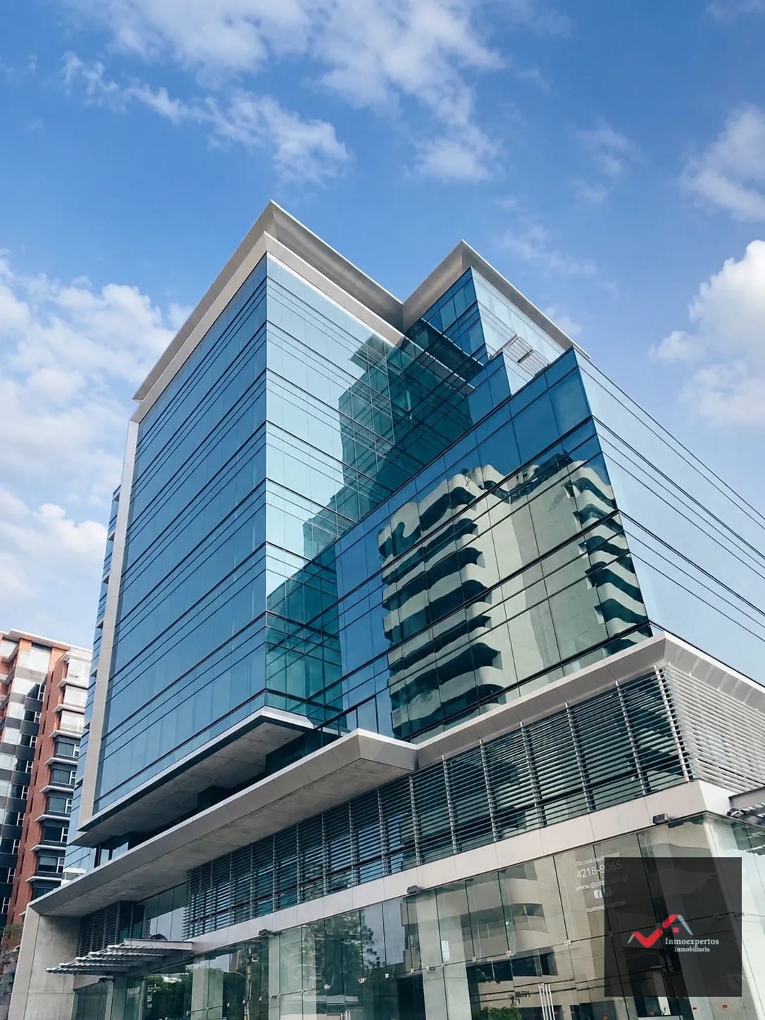 Oficina Equipada en Renta, Zona 10 Edificio Optima — Oficina en Alquiler en Zona 10, Guatemala, Ciudad — foto 6 de 10
