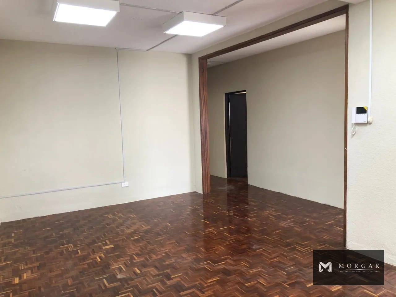 Casa para oficina en alquiler en Zona 10 de 385 m² por $3,250 — Casa en Alquiler en Zona 10, Guatemala, Ciudad — foto 7 de 7